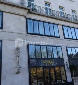 The Ritz-Carlton Hotel