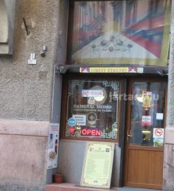 Namgyal Momo Tibeti Étkezde & Teázó
