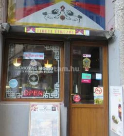 Namgyal Momo Tibeti Étkezde & Teázó