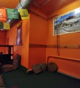 Namgyal Momo Tibeti Étkezde & Teázó