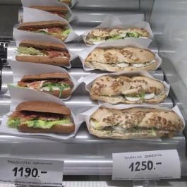 Tibidabo Gluténmentes Pékség és Kávézó Budapest - Étel/ital