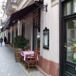 Tigris Étterem & Borbár, Budapest - Külső kép