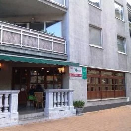 Time Out Corner, Budapest - Külső kép