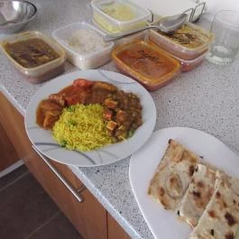 Tinu's Indiai Gyorsétterem Budapest - Étel/ital