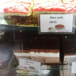Tiramisu Cukrászda Miskolc - Étel/ital