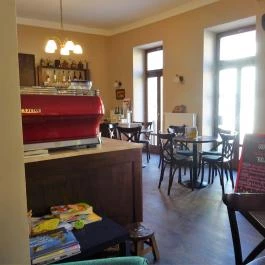 Tokaji Kávépörkölő Manufaktúra Tokaj - Belső