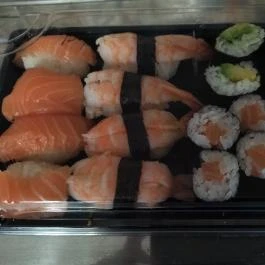 Tokymon Sushi & Asian Cuisine Budapest - Étel/ital