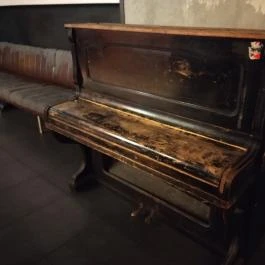 Toldi Klub Budapest - Belső