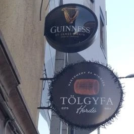 Tölgyfa Hordó Whiskey Pub Budapest - Külső kép