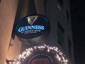 Tölgyfa Hordó Whiskey Pub Budapest