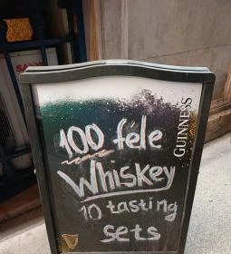 Tölgyfa Hordó Whiskey Pub