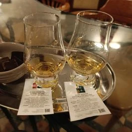 Tölgyfa Hordó Whiskey Pub, Budapest - Étel/ital