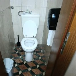 Tölgyfa Hordó Whiskey Pub, Budapest - Mosdó