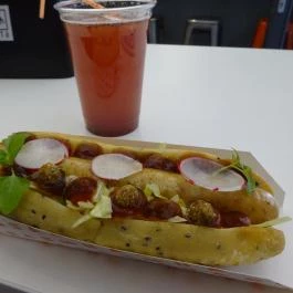 TöLTő Bar & Grill Budapest - Étel/ital