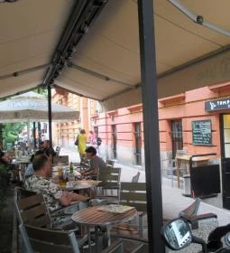 Tompa Angyal Bisztró & Kávézó