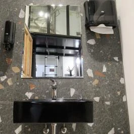 Tompa17 Budapest - Mosdó