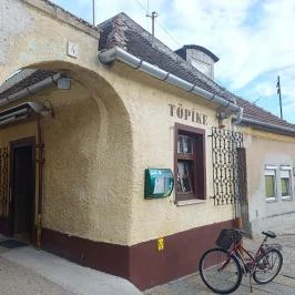 Töpike Bár, Sopron - Külső kép