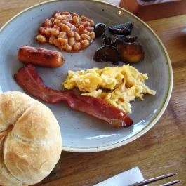 TOPRUM Budapest - Étel/ital