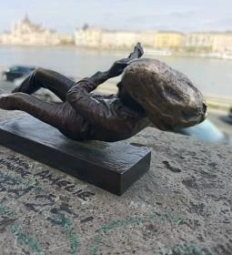 Török Ádám miniszobor