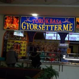 Török Basa Gyorsétterme - Sugár Üzletközpont Budapest - Külső kép