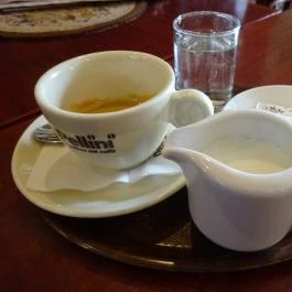 Törpe Internet Kávézó Budapest - Étel/ital