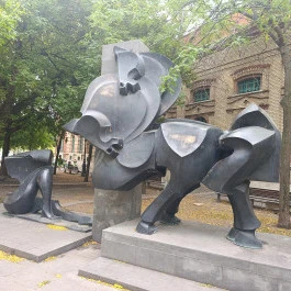 Történelem szobor Budapest - Külső kép
