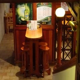 Tóth Kocsma, Budapest - Belső