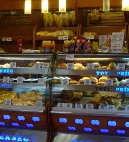 Toti Albán Pékség