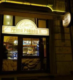 Toti Albán Pékség