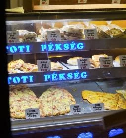 Toti Albán Pékség