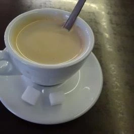 Trabant Galeri Bisztró Budapest - Étel/ital