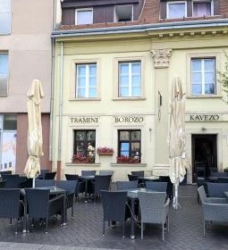 Tramini Borozó-Kávézó