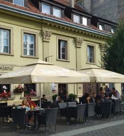 Tramini Borozó-Kávézó