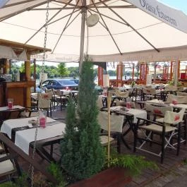 Trattoria Cardinale Étterem & Pizzéria Szentendre - Külső kép