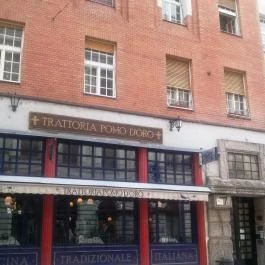 Trattoria Pomo D'Oro, Budapest - Külső kép