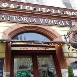 Trattoria Venezia Budapest - Külső kép