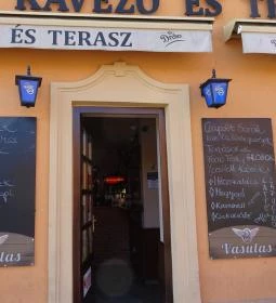 Travel Kávézó