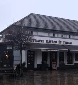Travel Kávézó