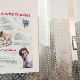 TRAVIS TENDERS Budapest - Mosdó