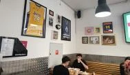 TRAVIS TENDERS Budapest - Belső