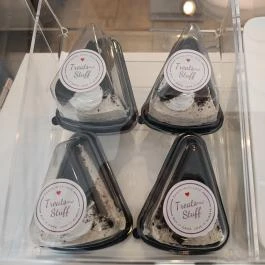 Treats & Stuff - The Brownie Café Budapest - Étel/ital