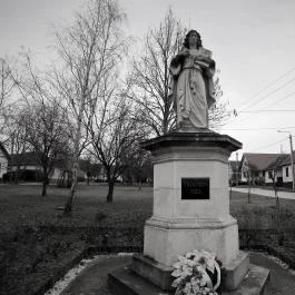 Trianon emlékmű Biatorbágy - Egyéb