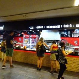 TRIO Pizza - Kálvin tér Budapest - Külső kép