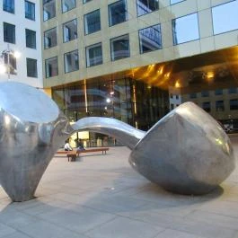 Triptichon szobor Budapest - Egyéb