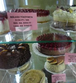 Trombitás Cukrászda