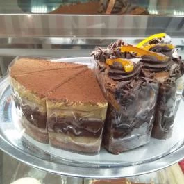 Trombitás Cukrászda Budapest - Étel/ital