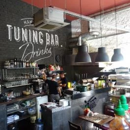 Tuning Bar & Burger Budapest - Belső