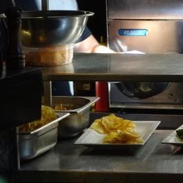 Tuning Bar & Burger Budapest - Étel/ital