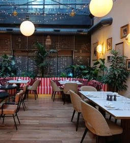 Tutto Restaurant