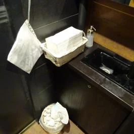 TüTü - Lébár & Kávézó Budapest - Mosdó